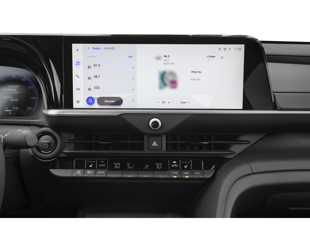 2023 Toyota Crown XLE photo 3