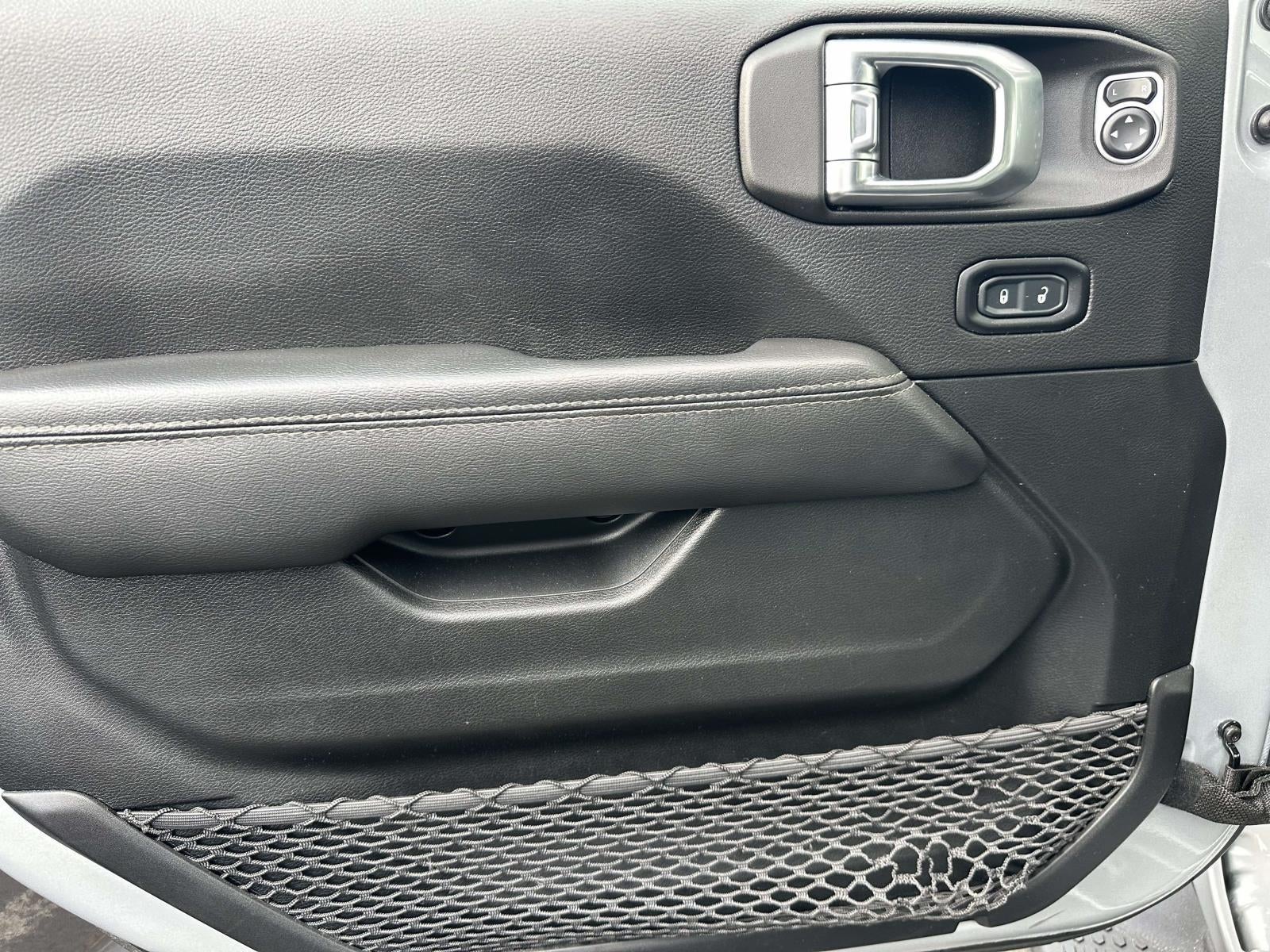 2023 Jeep Wrangler 4-Door Sahara 4x4