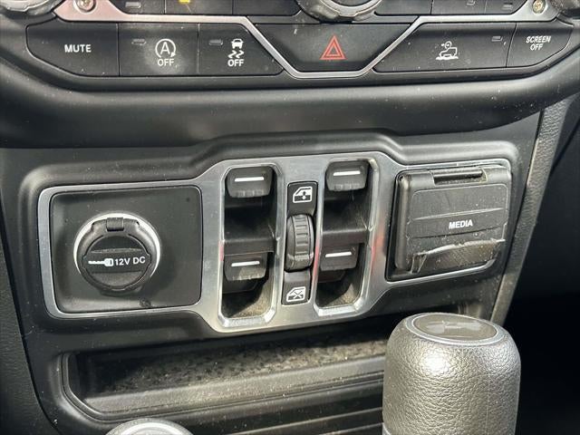 2023 Jeep Wrangler 4-Door Sahara 4x4