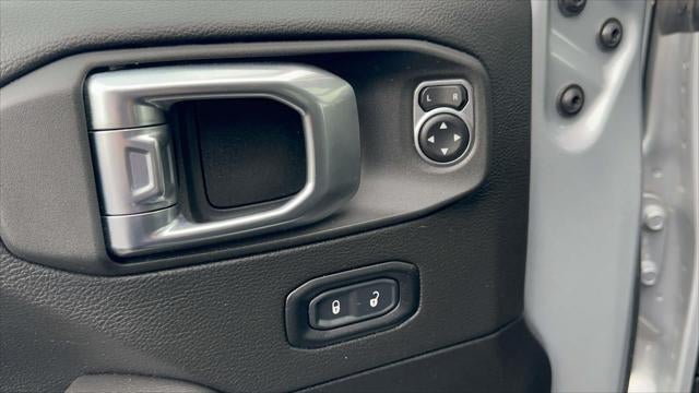 2023 Jeep Wrangler 4-Door Sahara 4x4