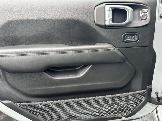 2023 Jeep Wrangler 4-Door Sahara 4x4