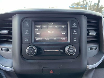 2022 RAM 1500 Big Horn Crew Cab 4x4 57' Box