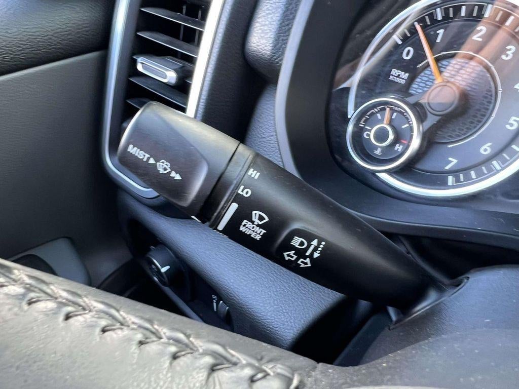 2022 RAM 1500 Big Horn Crew Cab 4x4 57' Box