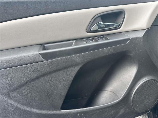 2011 Chevrolet Cruze LS