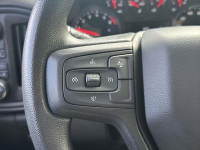 2022 Chevrolet Silverado 1500 4WD Crew Cab Standard Bed Custom
