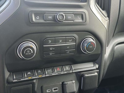 2022 Chevrolet Silverado 1500 4WD Crew Cab Standard Bed Custom