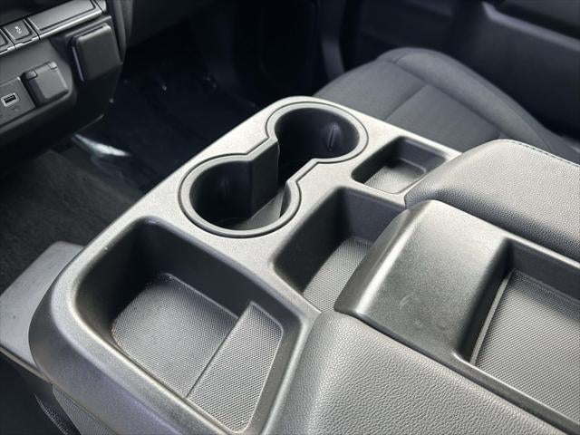 2022 Chevrolet Silverado 1500 4WD Crew Cab Standard Bed Custom