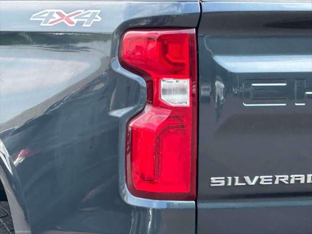 2021 Chevrolet Silverado 1500 4WD Crew Cab Short Bed Custom