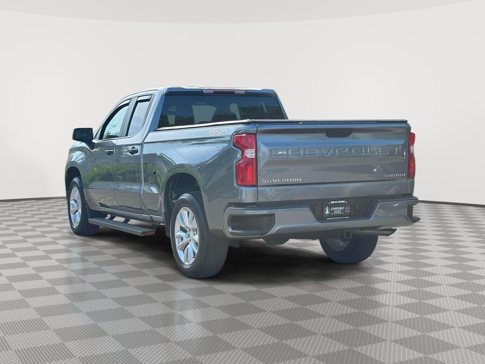 2021 Chevrolet Silverado 1500 4WD Double Cab Standard Bed Custom