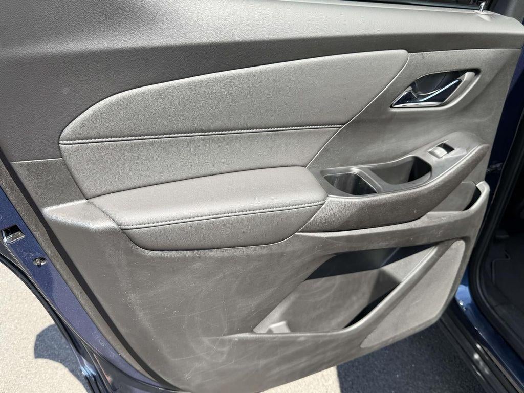 2023 Chevrolet Traverse FWD LT Cloth