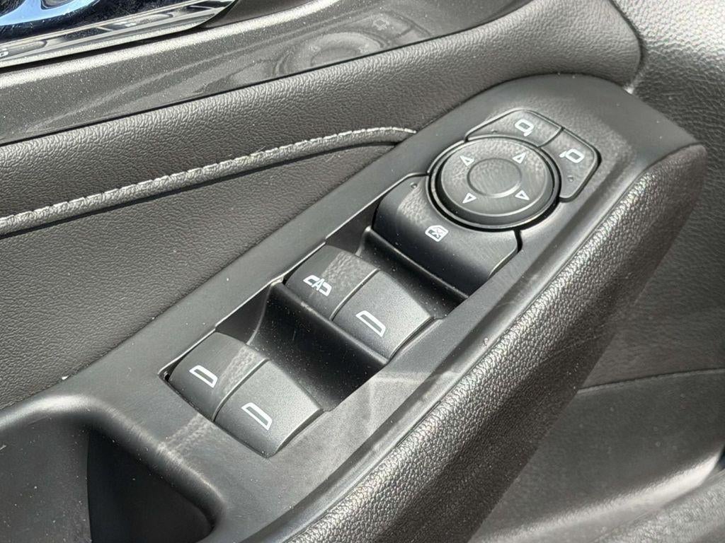 2023 Chevrolet Traverse FWD LT Cloth