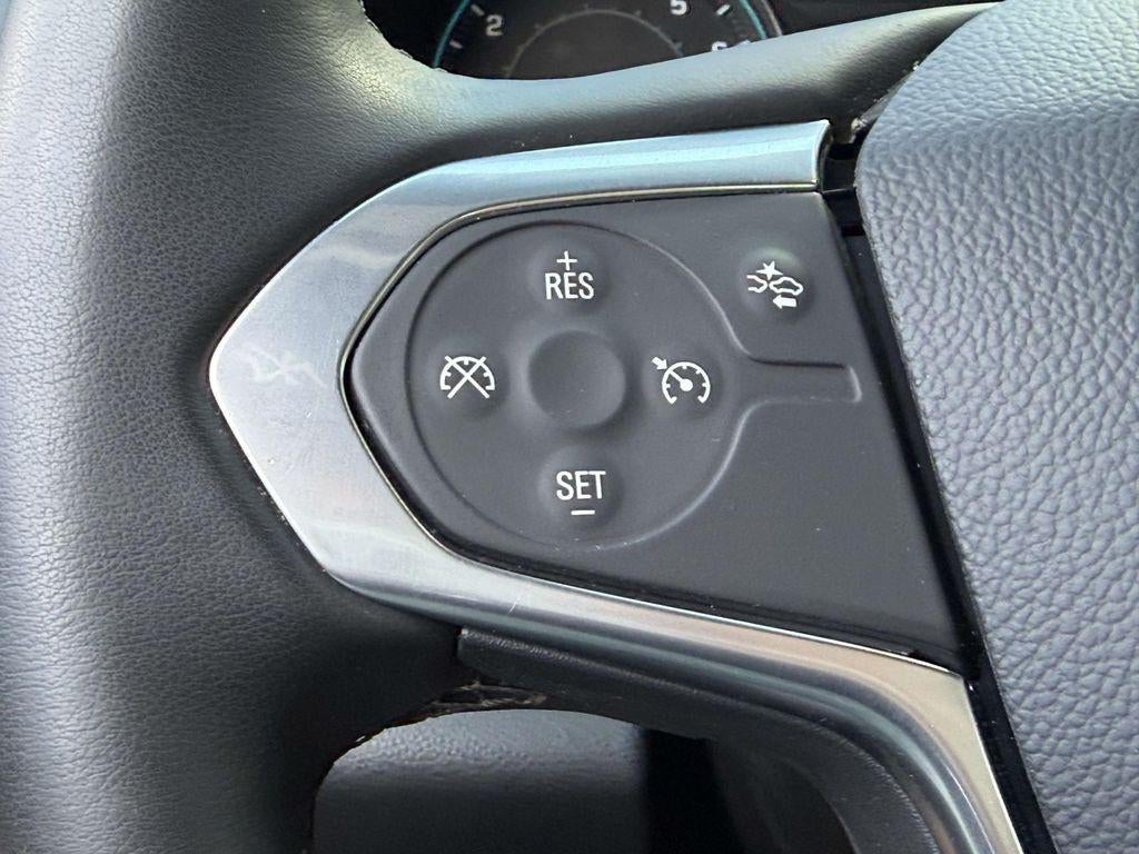 2023 Chevrolet Traverse FWD LT Cloth