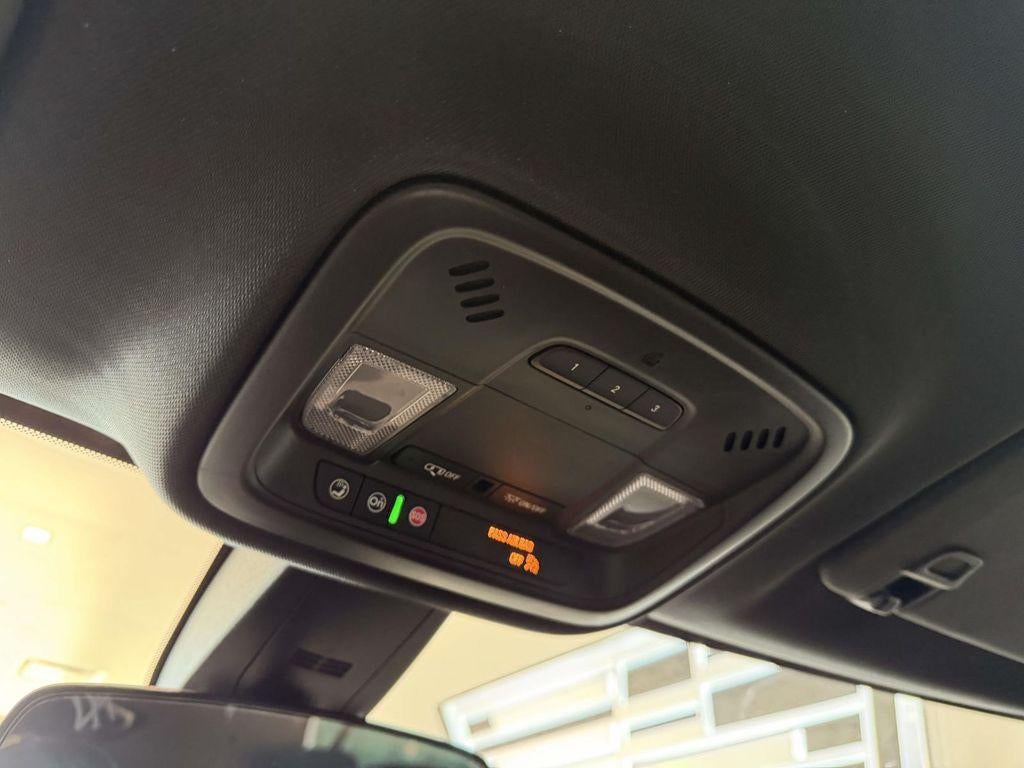 2023 Chevrolet Traverse FWD LT Cloth