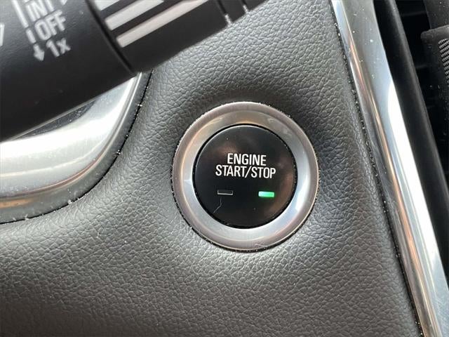 2021 Chevrolet Traverse AWD LT Leather