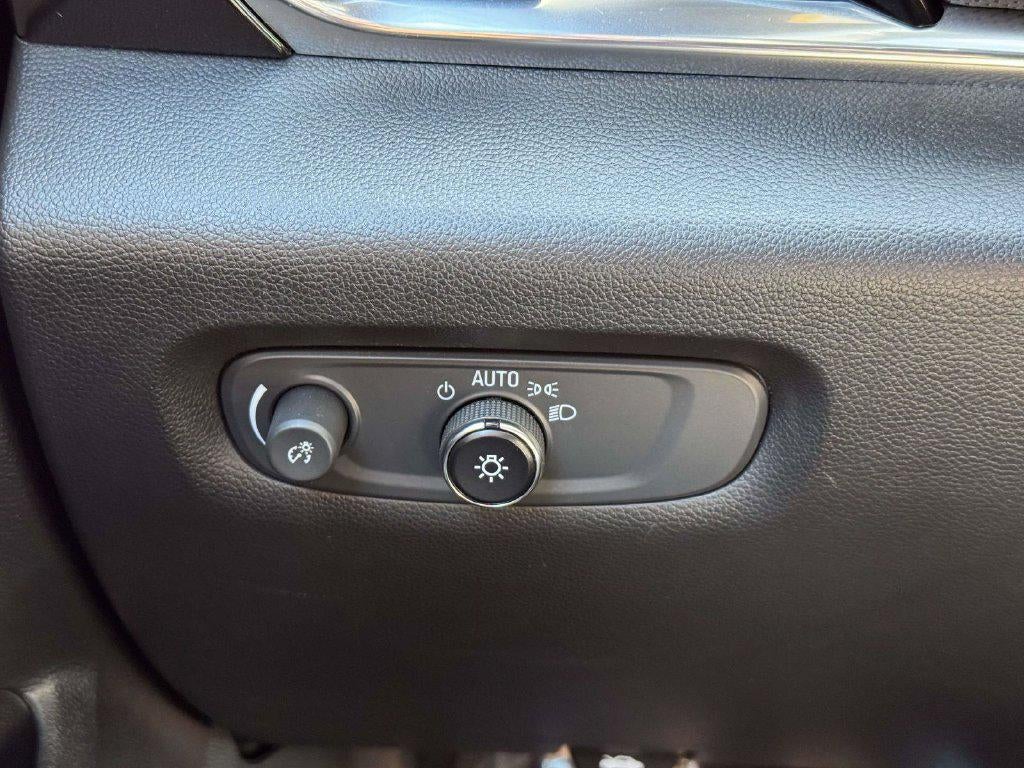 2022 Chevrolet Traverse AWD RS