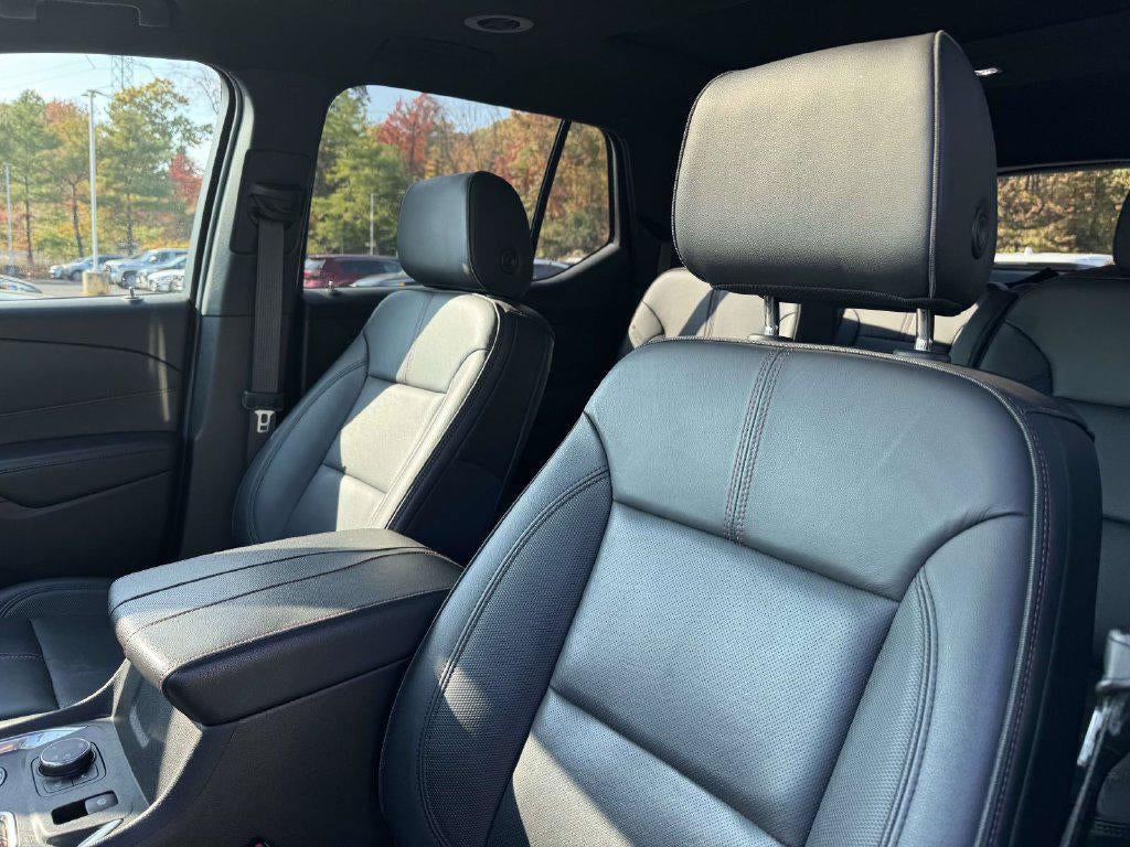 2022 Chevrolet Traverse AWD RS