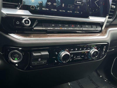 2025 GMC Sierra 1500 4WD Crew Cab Short Box Elevation with 3VL
