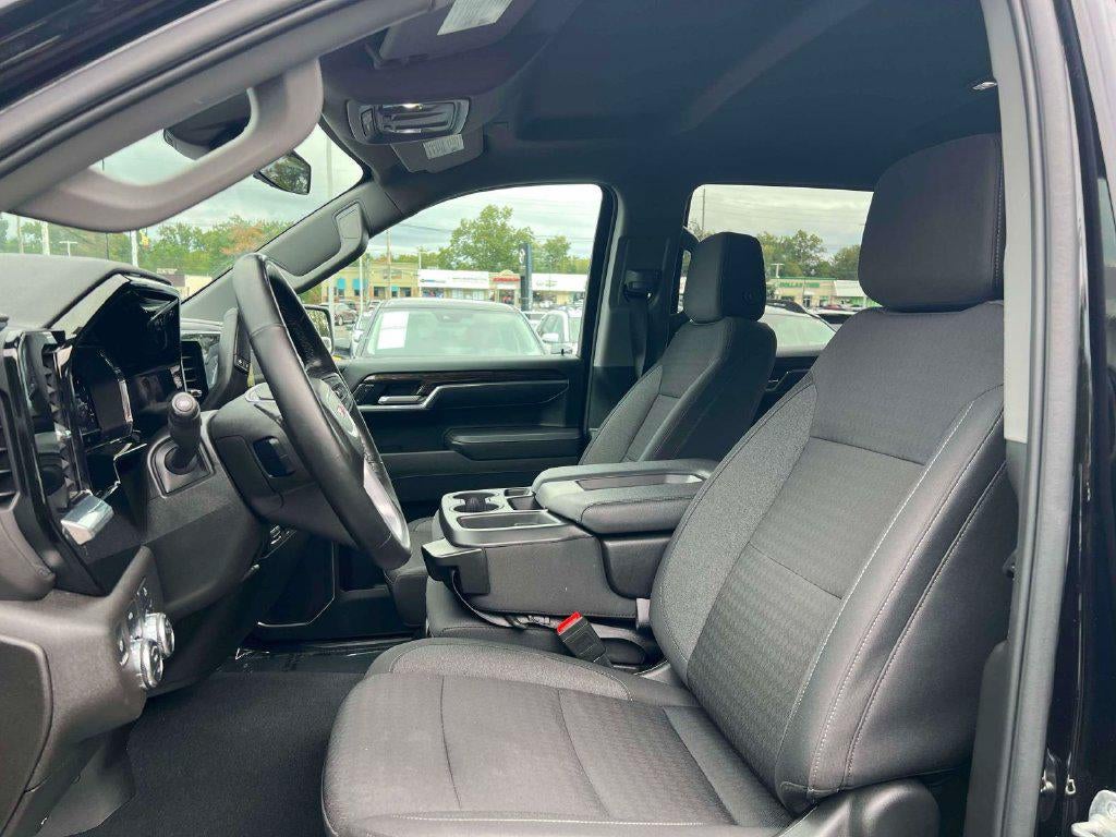 2025 GMC Sierra 1500 4WD Crew Cab Short Box Elevation with 3VL
