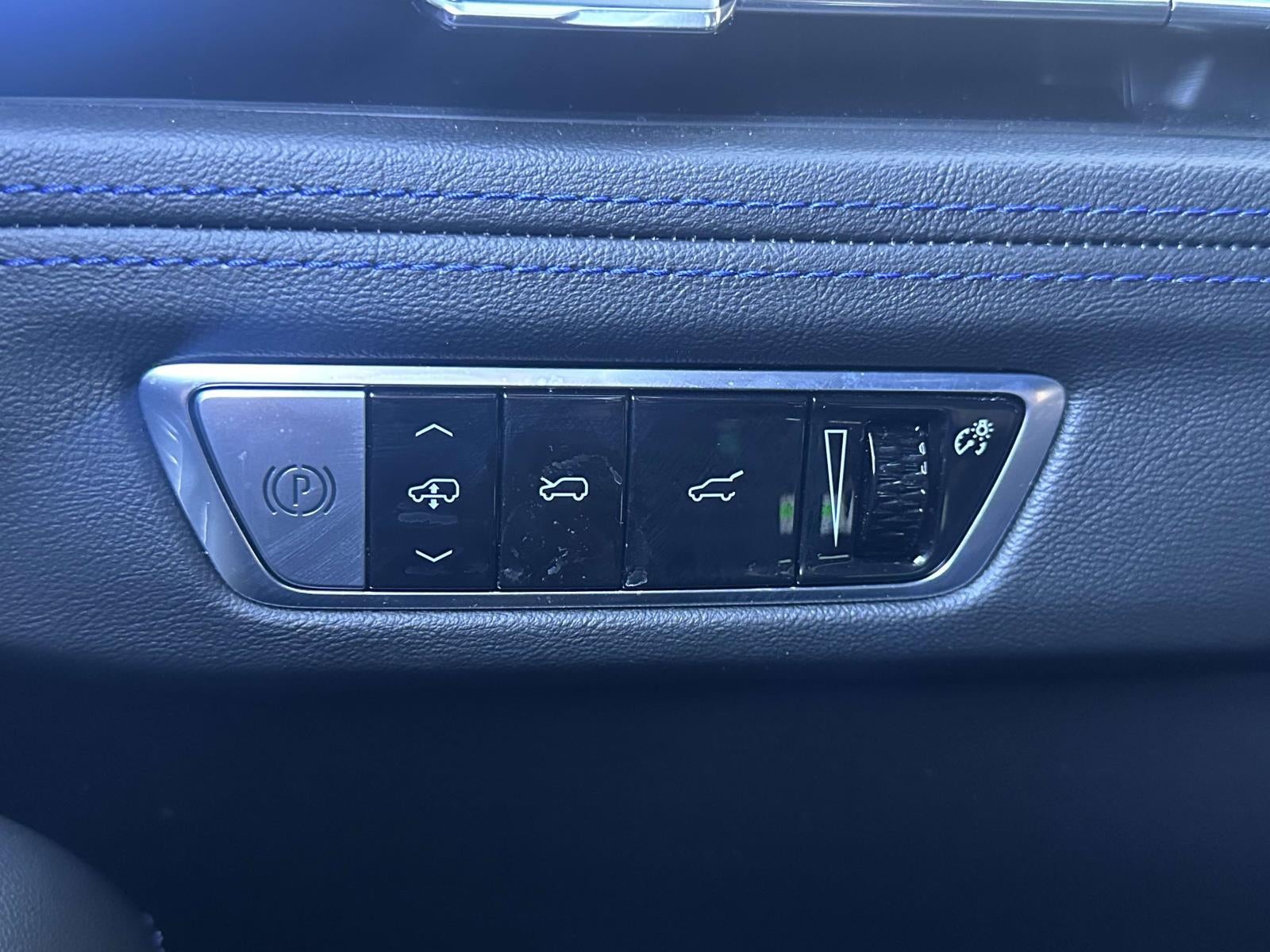 2026 Cadillac ESCALADE IQ Sport