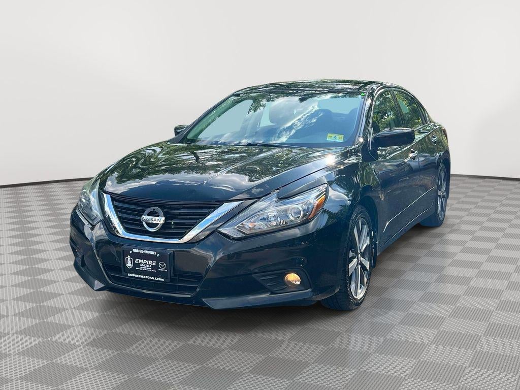 Used 2017 Nissan Altima SR with VIN 1N4AL3AP4HC251886 for sale in Green Brook Township, NJ