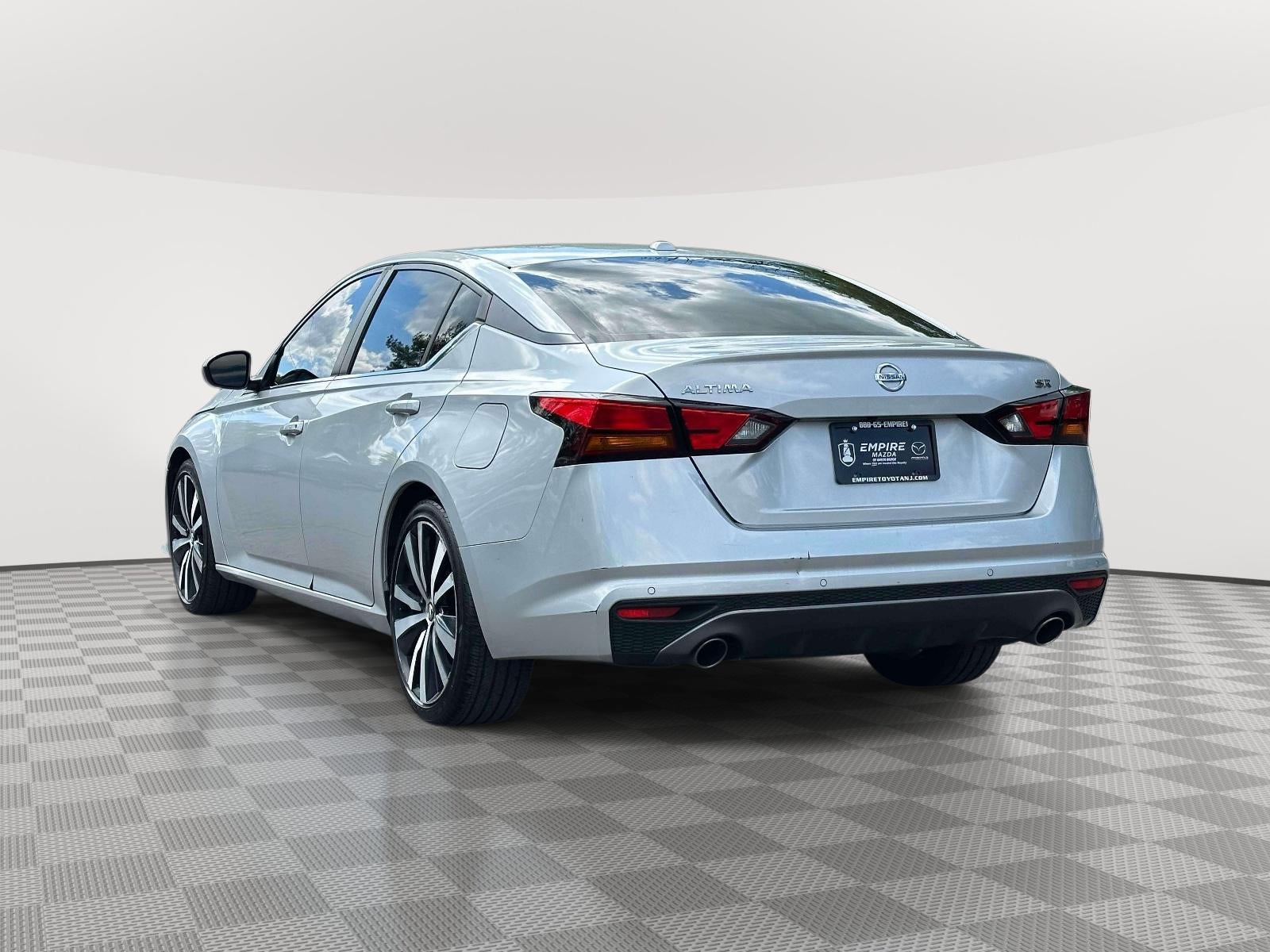 2020 Nissan Altima SR FWD