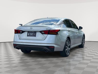 2020 Nissan Altima SR FWD