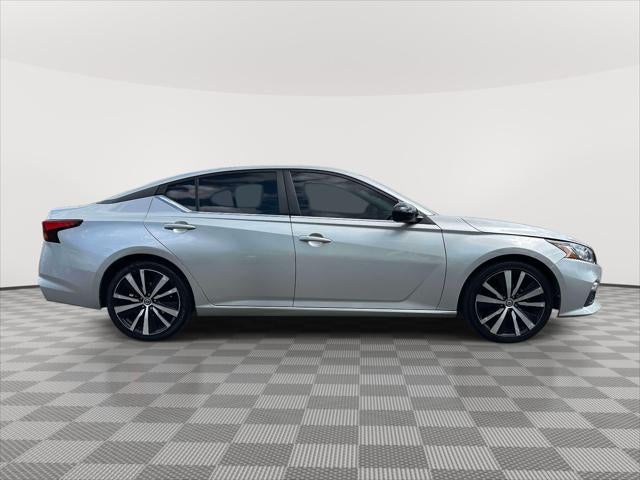 2020 Nissan Altima SR FWD