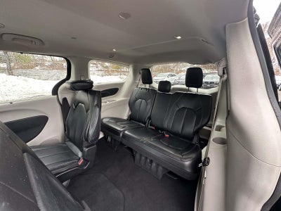 2021 Chrysler Voyager LXI