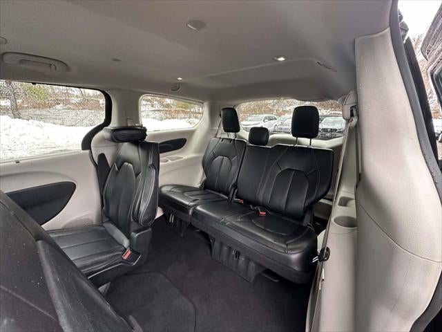 2021 Chrysler Voyager LXI