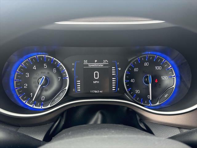 2021 Chrysler Voyager LXI