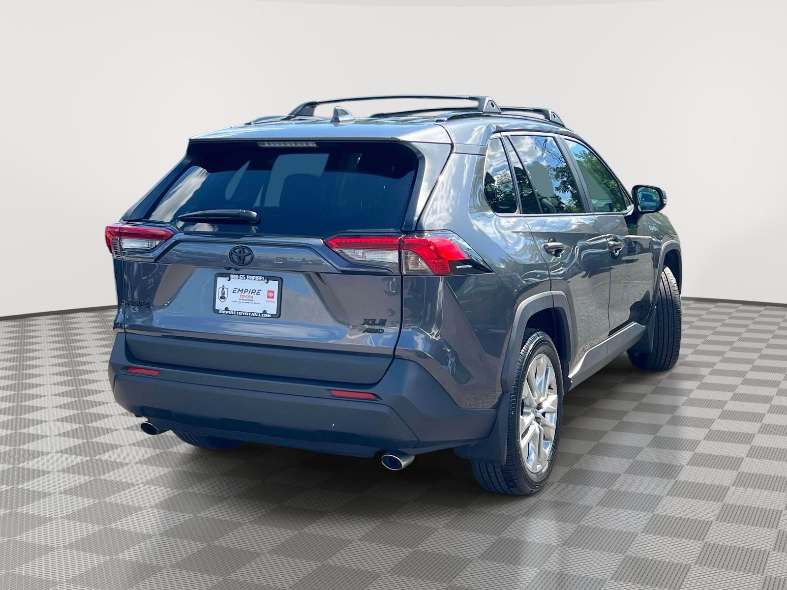 2025 Toyota Rav4 XLE Premium