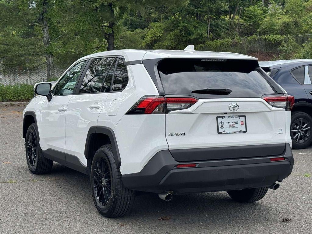 2025 Toyota RAV4 LE