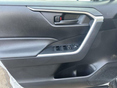 2020 Toyota RAV4 Hybrid LE