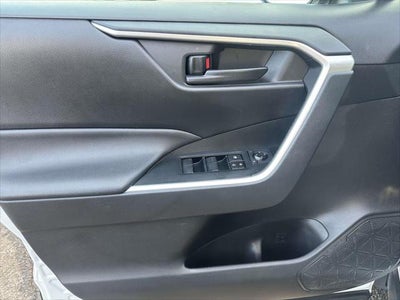 2020 Toyota RAV4 Hybrid LE