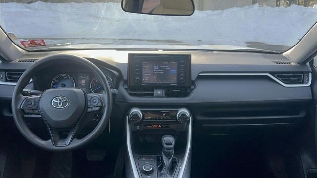2020 Toyota RAV4 Hybrid LE