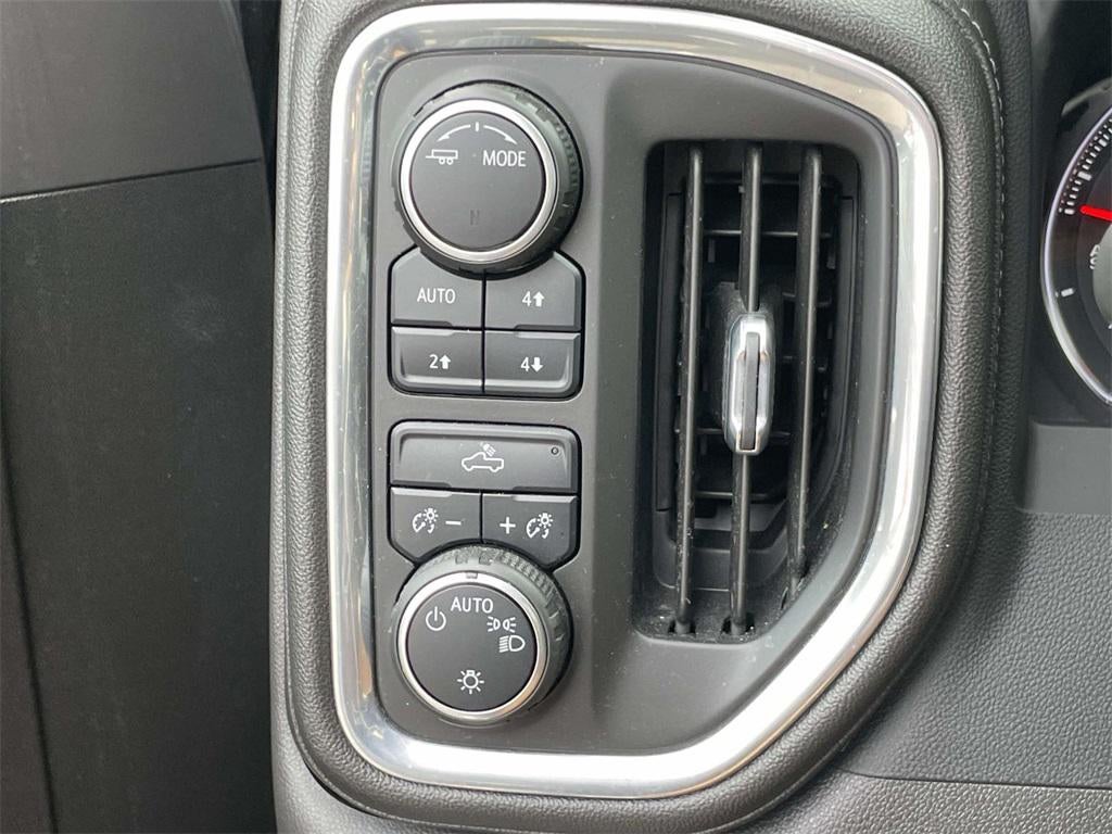 2022 Chevrolet Silverado 1500 LTD 4WD Crew Cab Short Bed LT