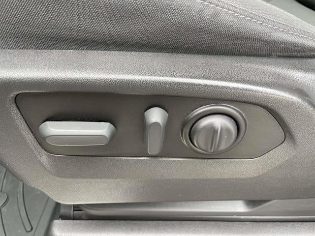 2022 Chevrolet Silverado 1500 LTD 4WD Crew Cab Short Bed LT