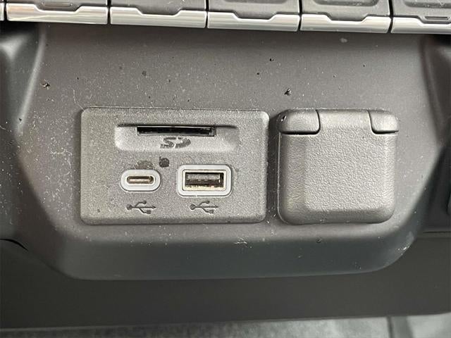 2022 Chevrolet Silverado 1500 LTD 4WD Crew Cab Short Bed LT