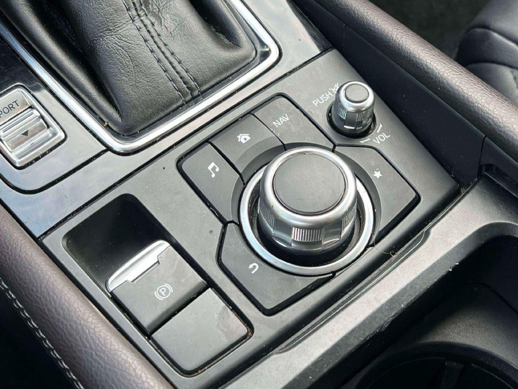 2018 Mazda Mazda3 5-Door Touring