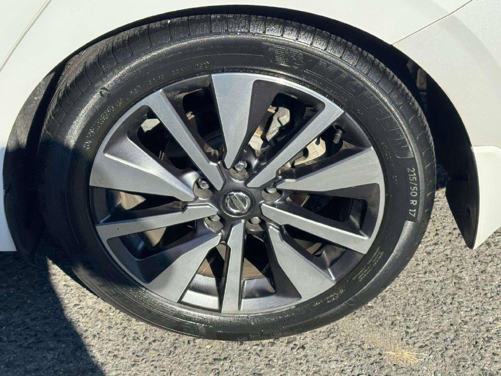 2021 Nissan Sentra SV Xtronic CVT