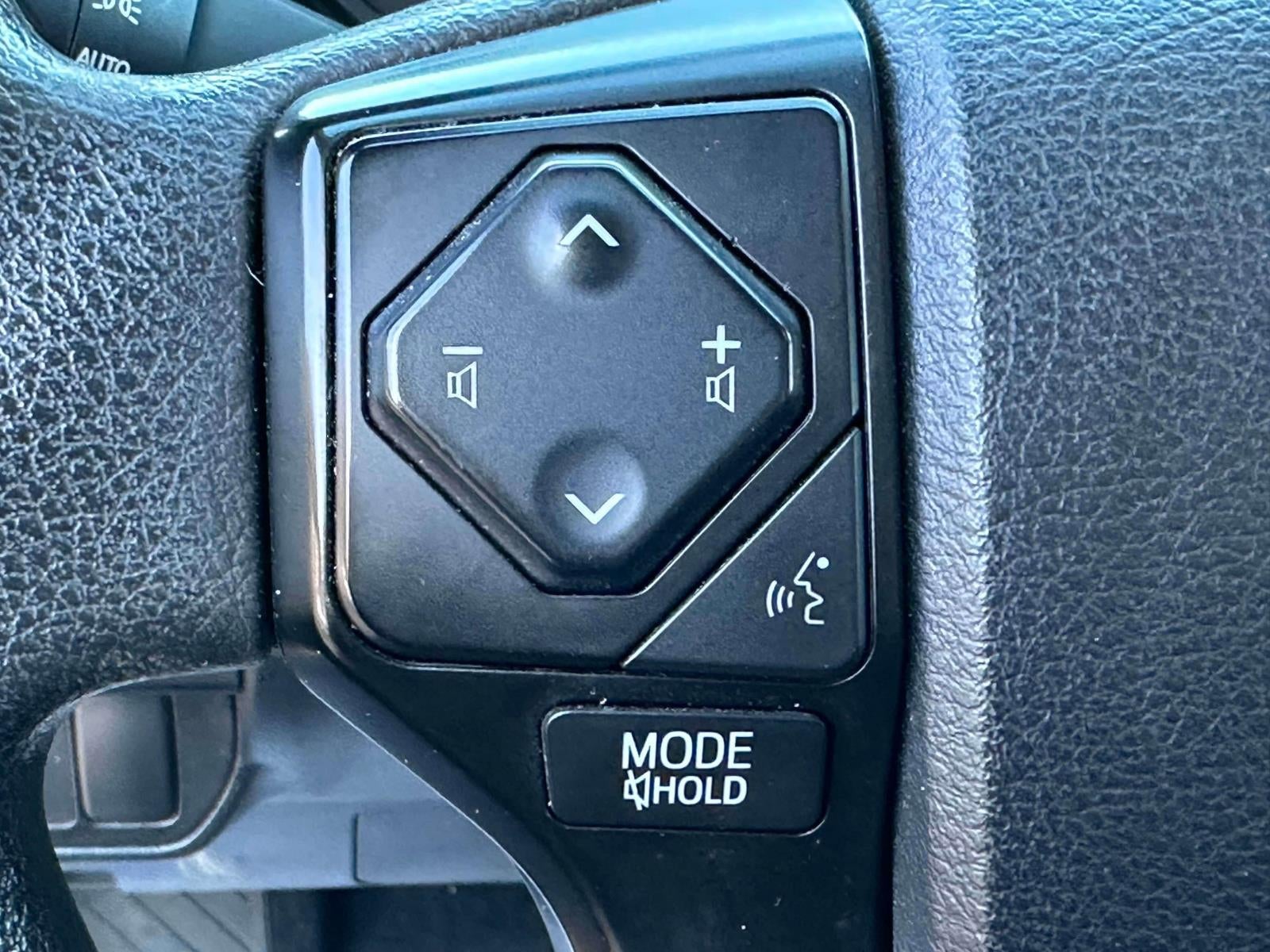 2022 Toyota Tacoma SR V6