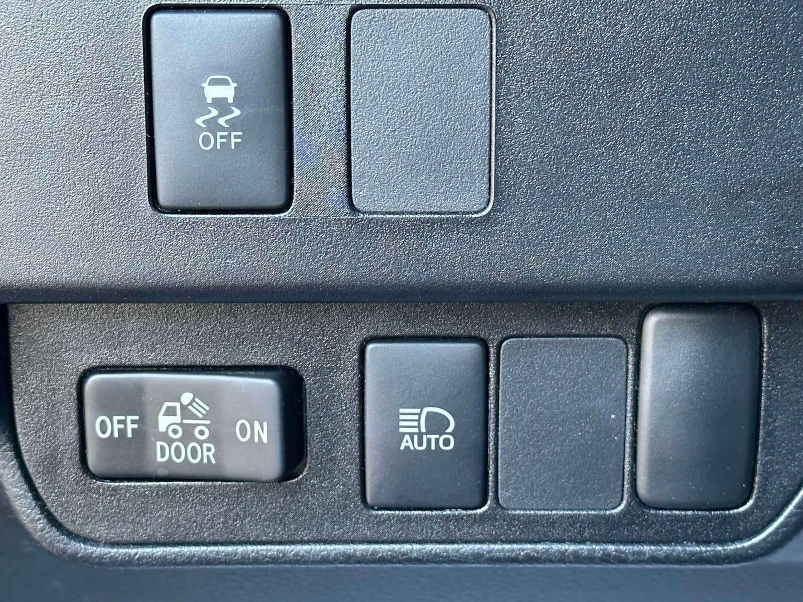2022 Toyota Tacoma SR V6