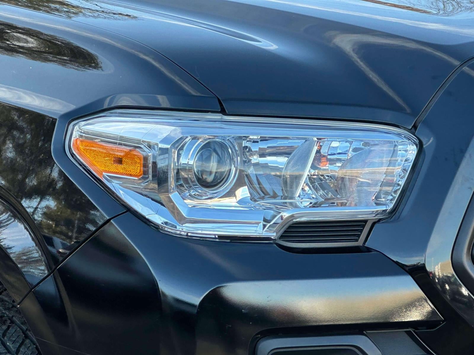 2022 Toyota Tacoma SR V6