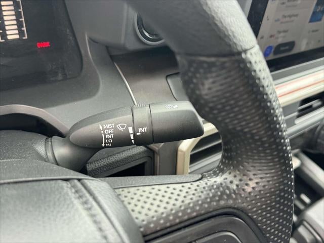 2025 Toyota Tacoma SR5 - Photo 61