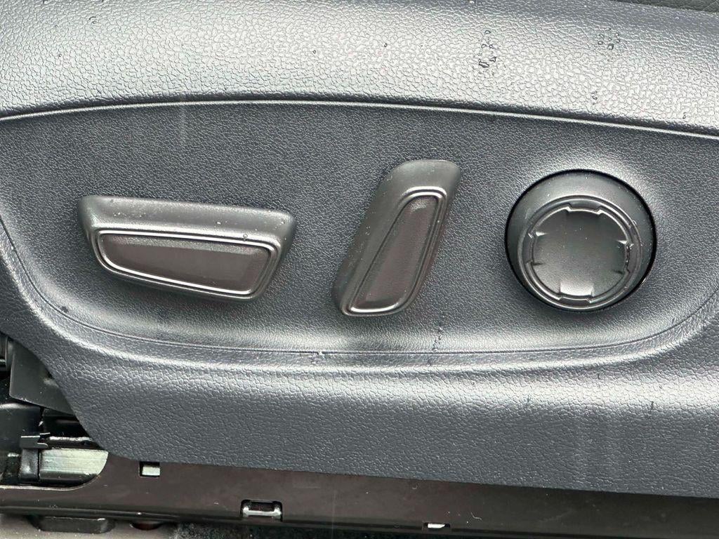 2025 Toyota Tacoma Hybrid Limited