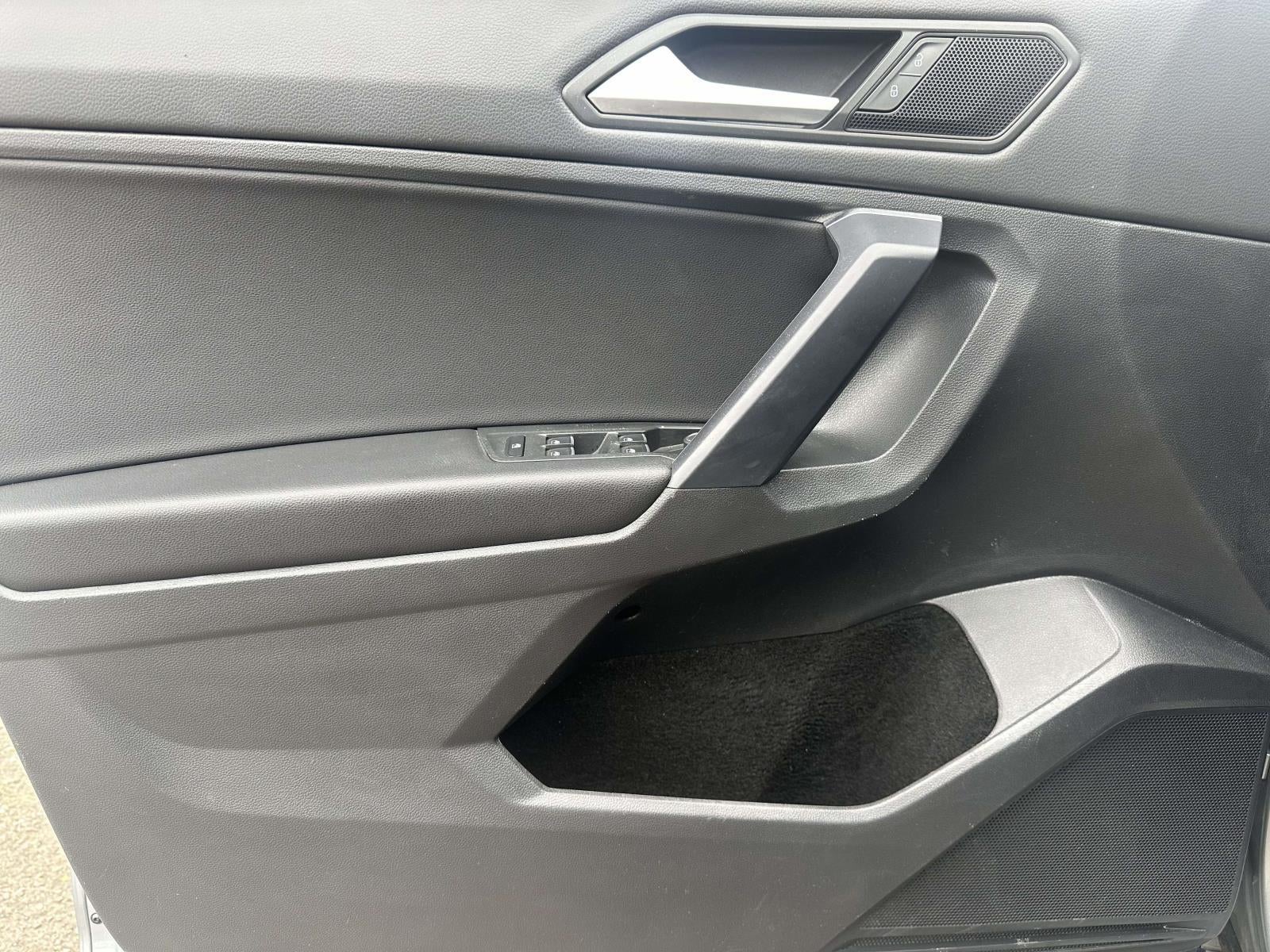 2021 Volkswagen Tiguan 2.0T SE R-Line Black