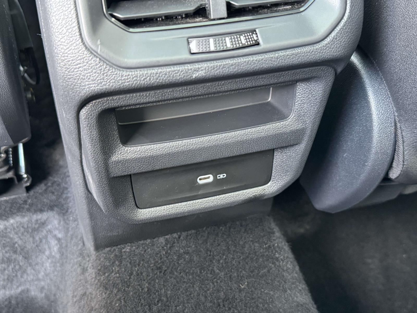 2024 Volkswagen Taos 1.5T SEL