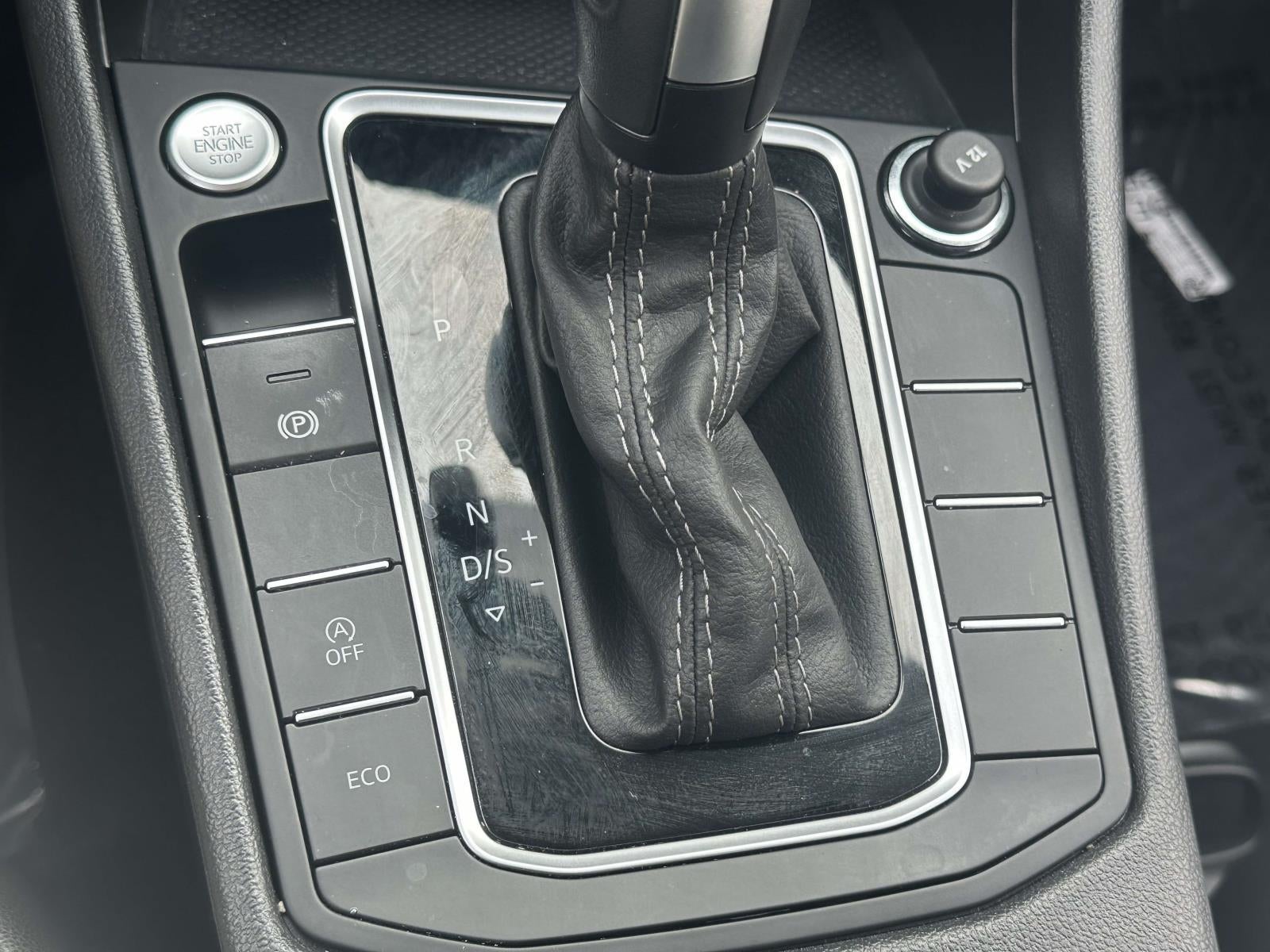 2020 Volkswagen Jetta R-Line