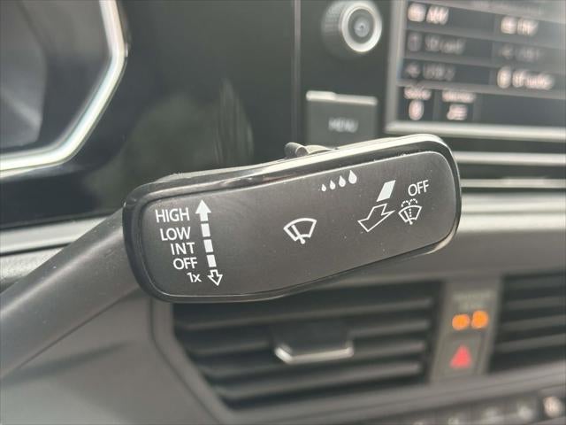 2020 Volkswagen Jetta R-Line