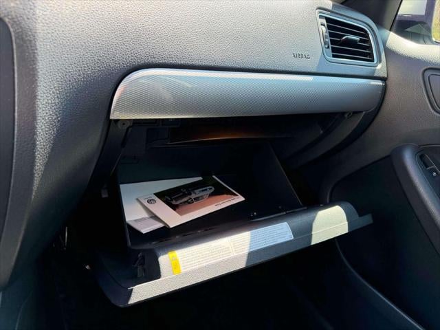 2015 Volkswagen Jetta 1.8T SE